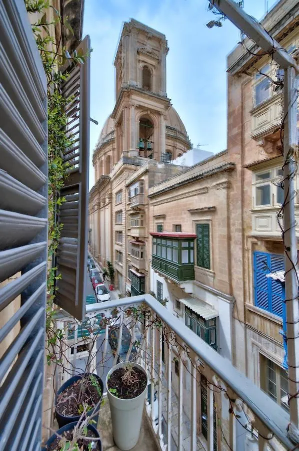 Luxury Duplex Apartment With Balcony, La Valletta Malta